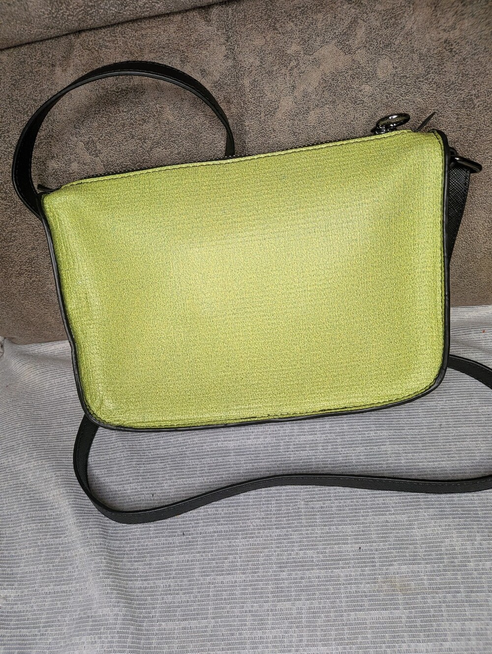 RAREFORM Rae Crossbody | Upcycled Billboard | Lime - Picture 2 of 6